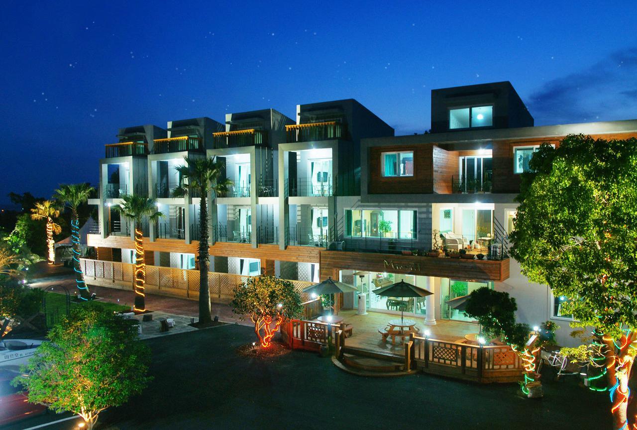 Mirvill Pension & Resort Seogwipo Bagian luar foto