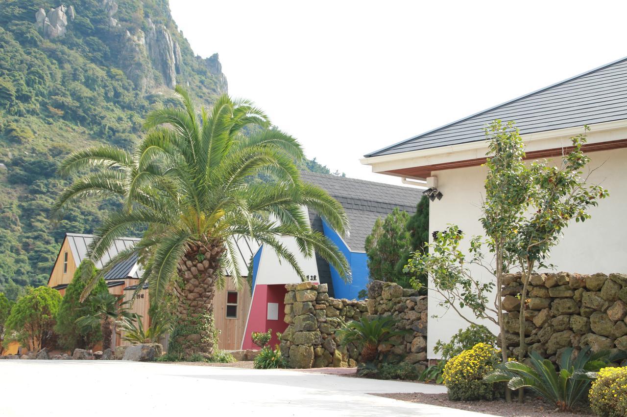 Mirvill Pension & Resort Seogwipo Bagian luar foto