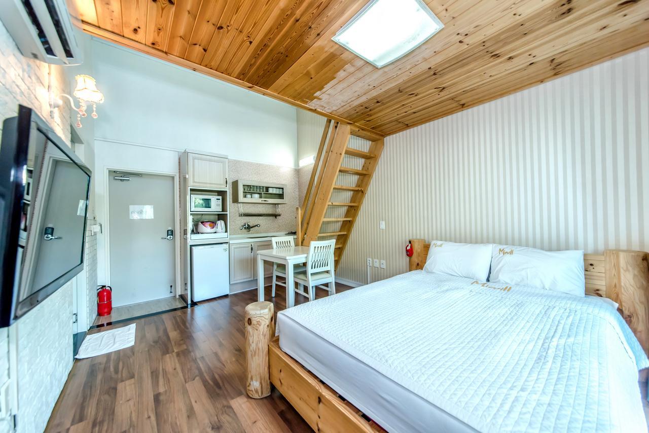 Mirvill Pension & Resort Seogwipo Bagian luar foto