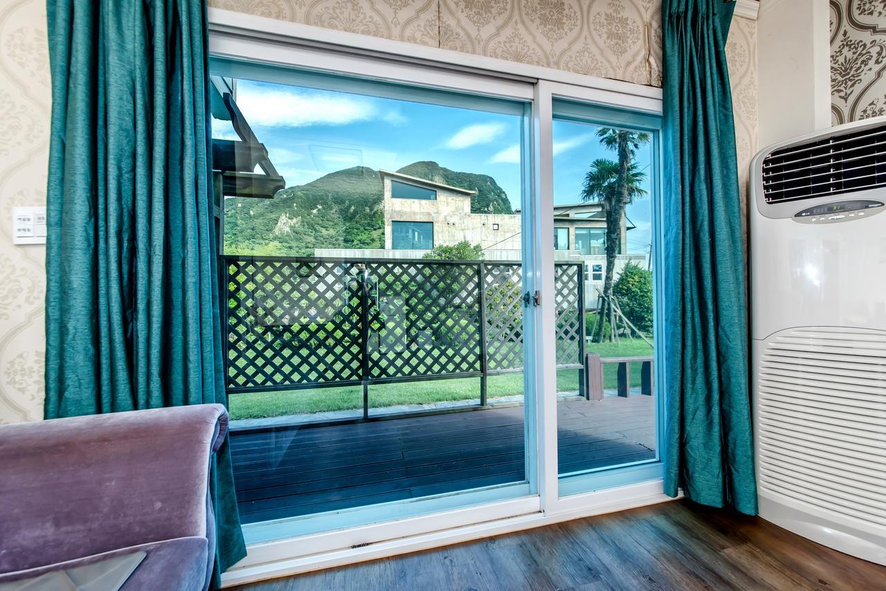 Mirvill Pension & Resort Seogwipo Bagian luar foto