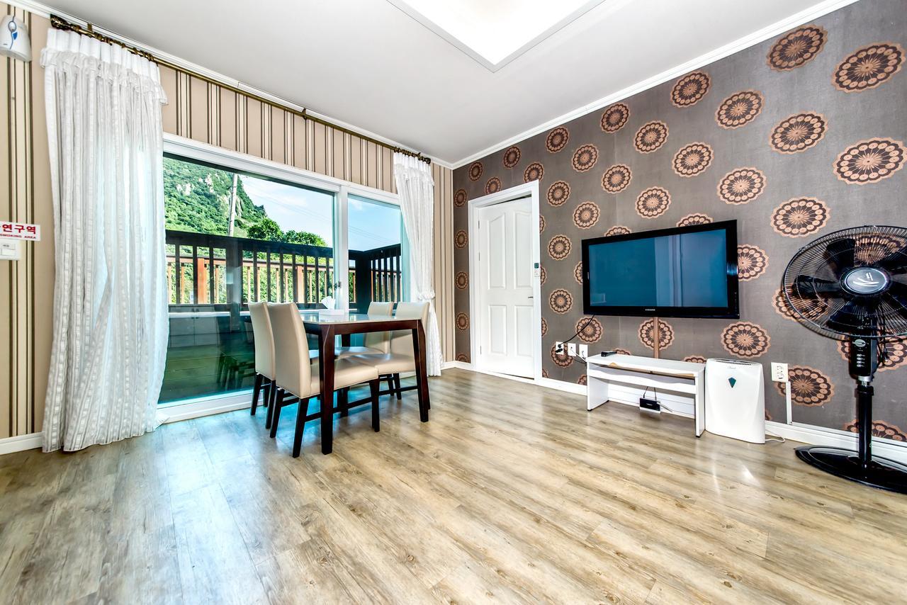 Mirvill Pension & Resort Seogwipo Bagian luar foto