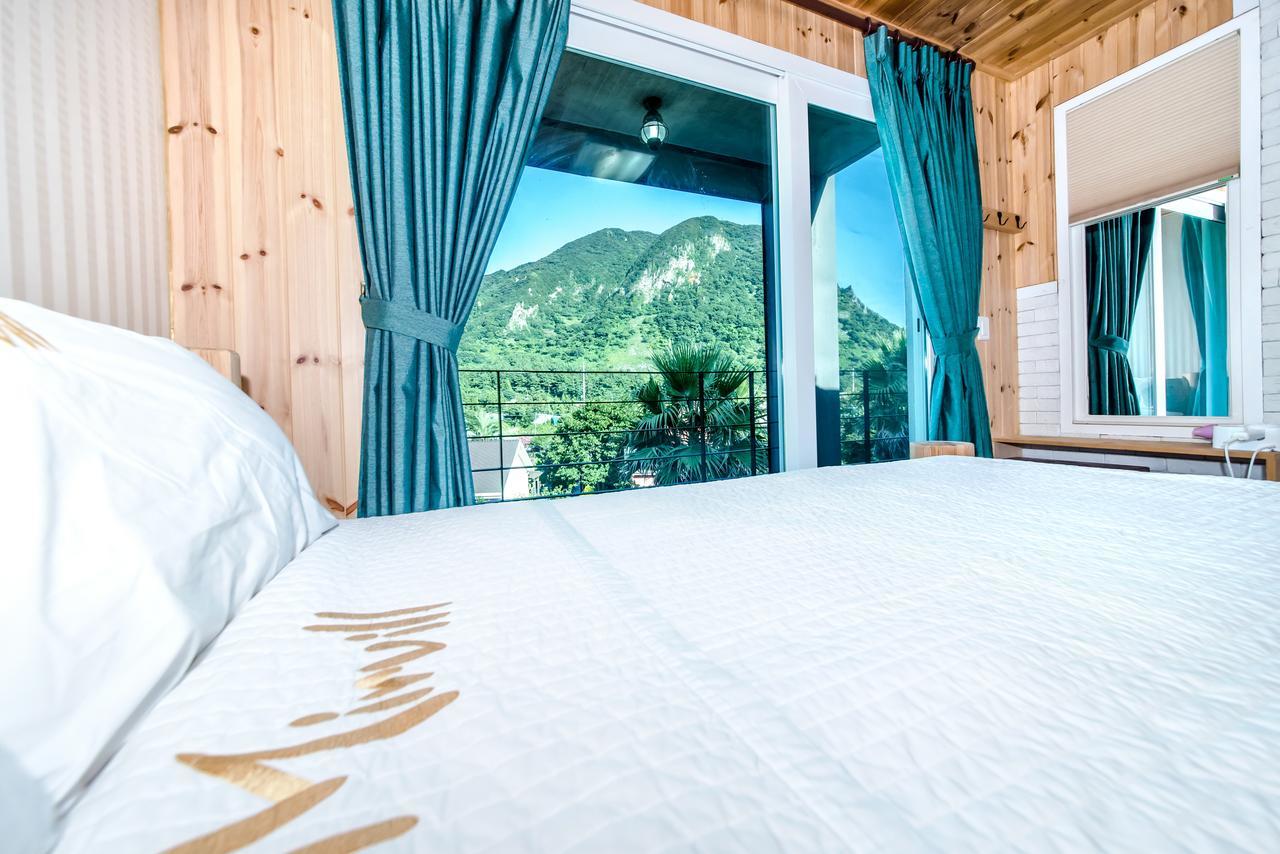 Mirvill Pension & Resort Seogwipo Bagian luar foto
